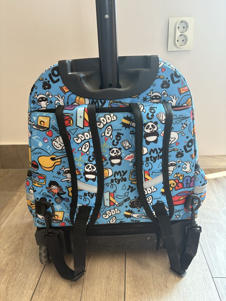 Детска ранца с колелца Coolpack
