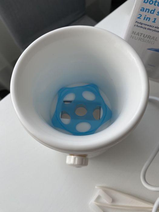 Încălzitor și sterilizator biberoane BabyOno