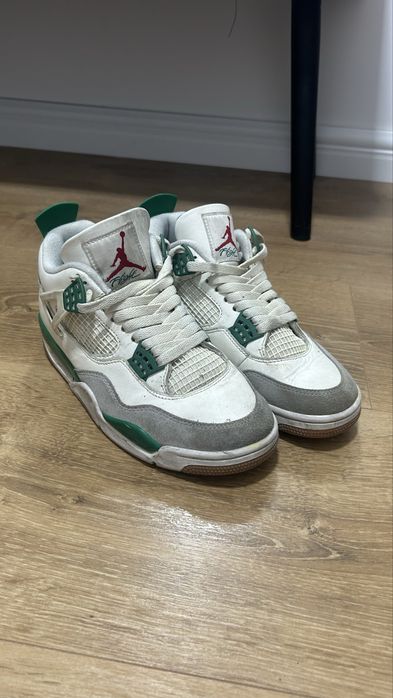 jordan 4 SB pine green