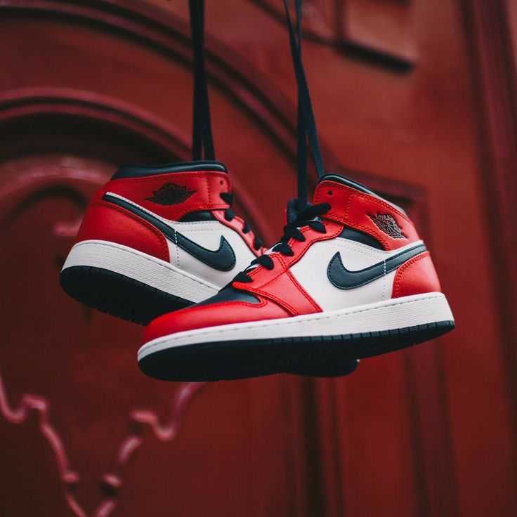 ТОПовые кроссовки Nike Air Jordan 1