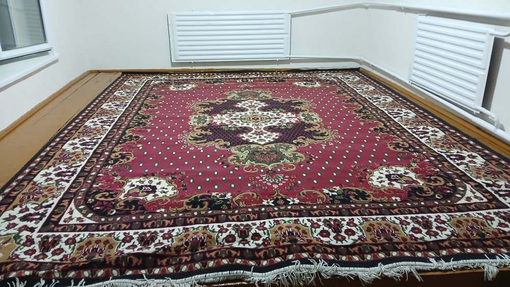Qolin gilam. Eni 280 buyi 360