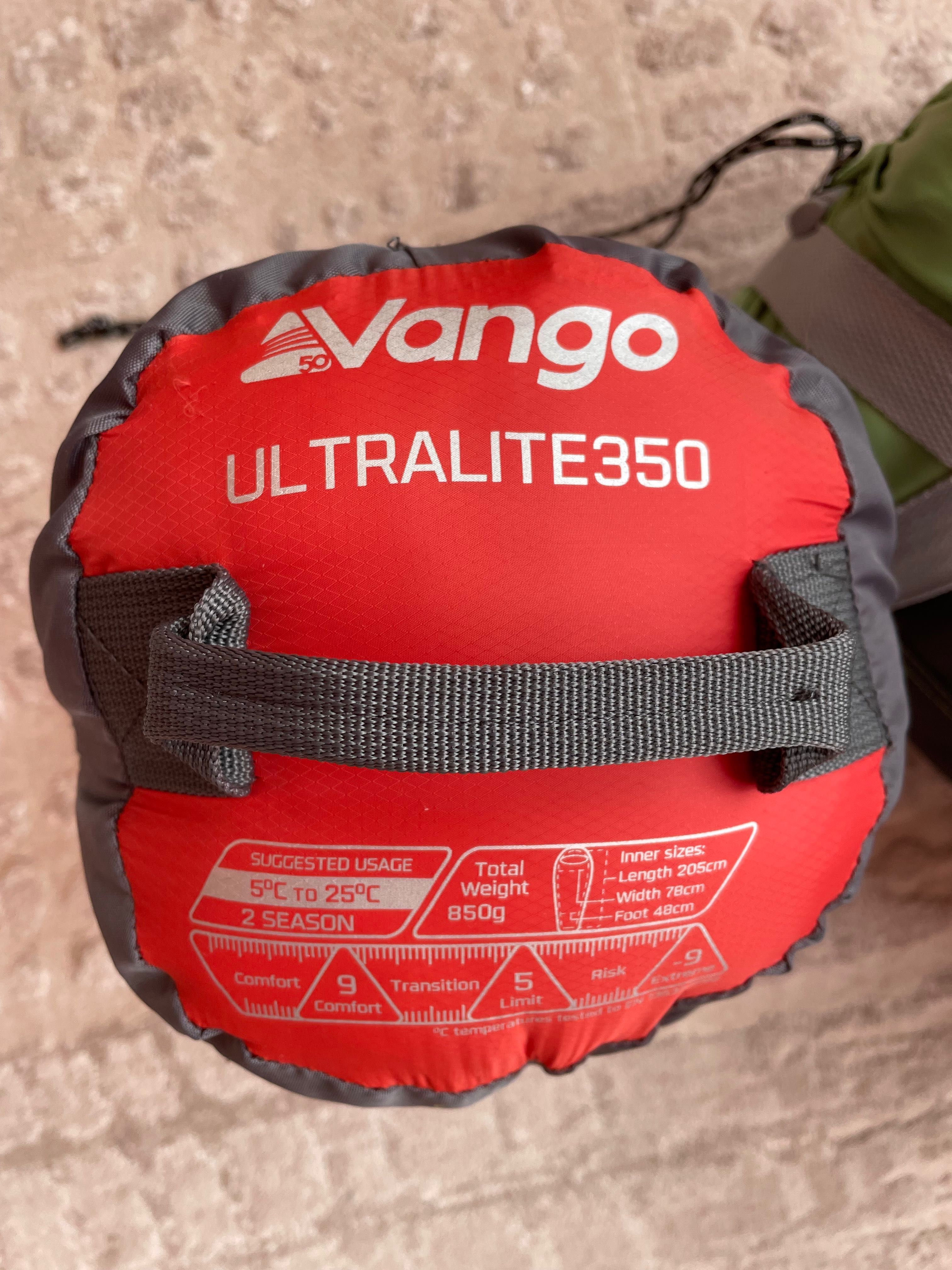 2 спални чувала подарък към планинска раница Deuter - ACT Lite 45+ 10