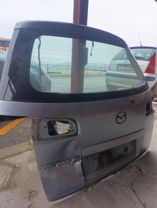 Врата багажник за мазда 2