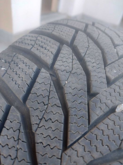 Зимни гуми Nexen 245х45х18 - 2 броя