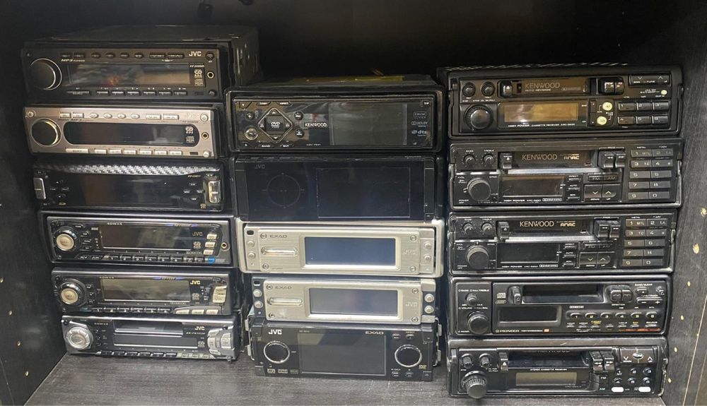Playere auto JVC old school