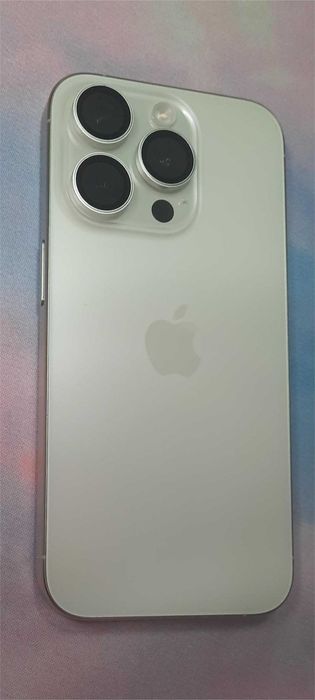 КАТО НОВ! Iphone 15 Pro бял white 512 GB с гаранция 2026 г.