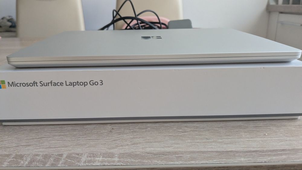 Microsoft surface laptop go 3