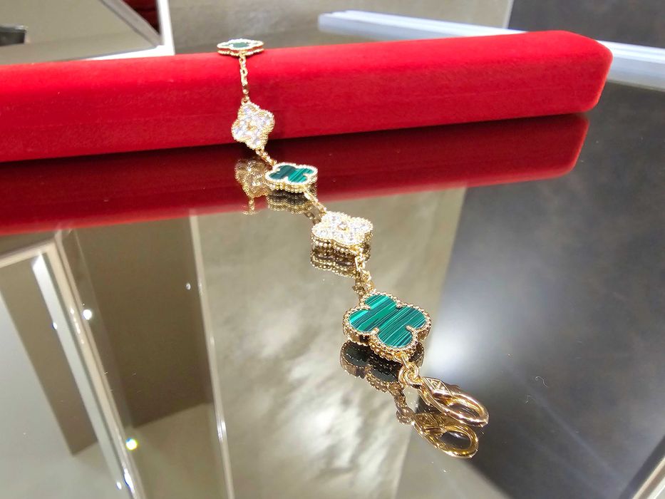 Van Cleef & Arpels VCA Rose Gold Green 5 Alhambra Clover Дамска Гривна