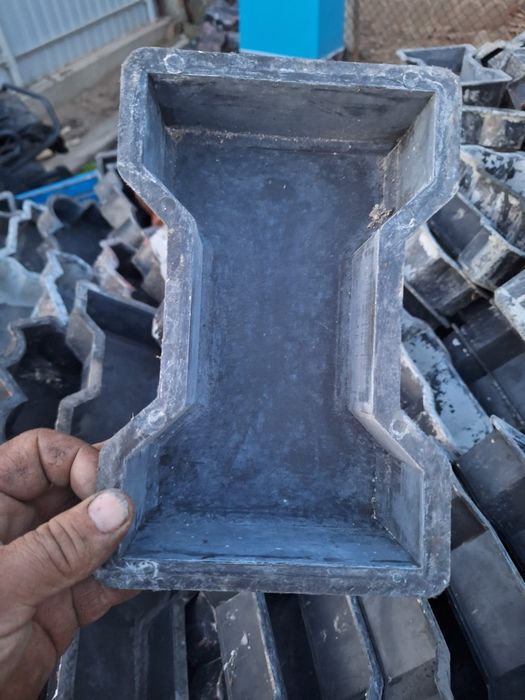 Vând matrițe pavaj