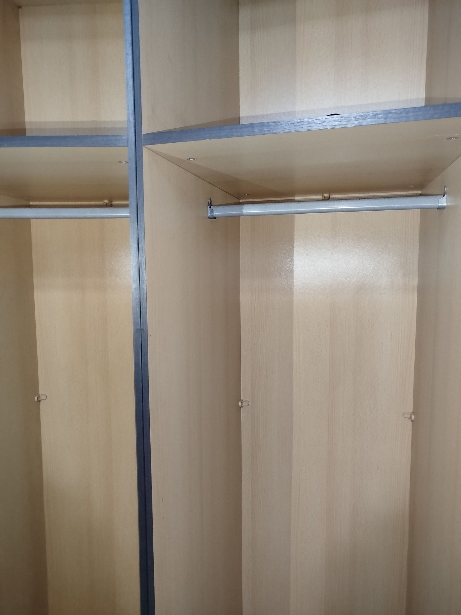 Продаётся двуспальная кровать