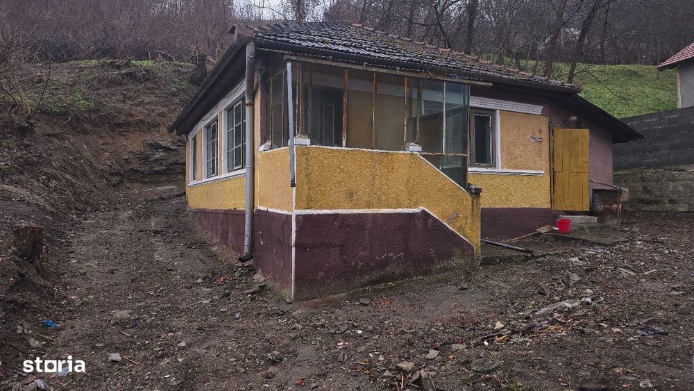 Vand casa in Deva pe un singur nivel, zona Aurel Vlaicu,922 mp