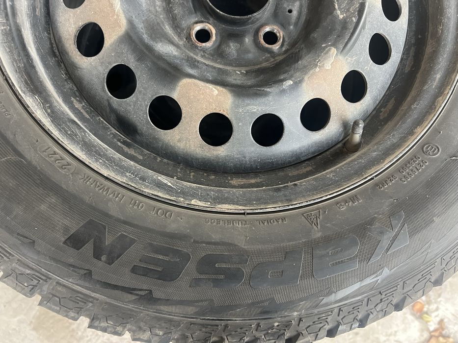 От Hyundai creta 215/65/16 с диском 5х114.3