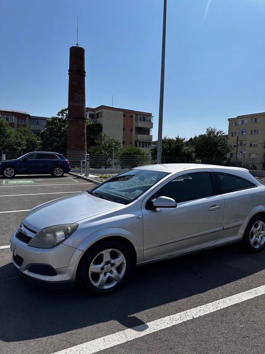 Opel astra H GTC