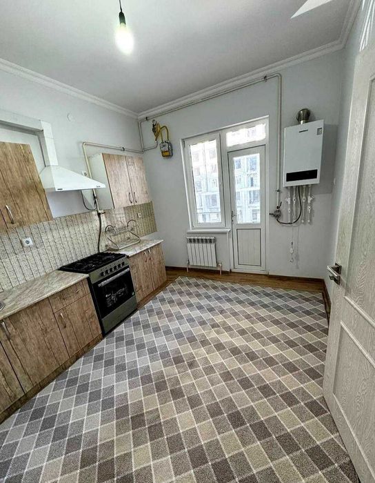 3 xonali kvartira sotuvda