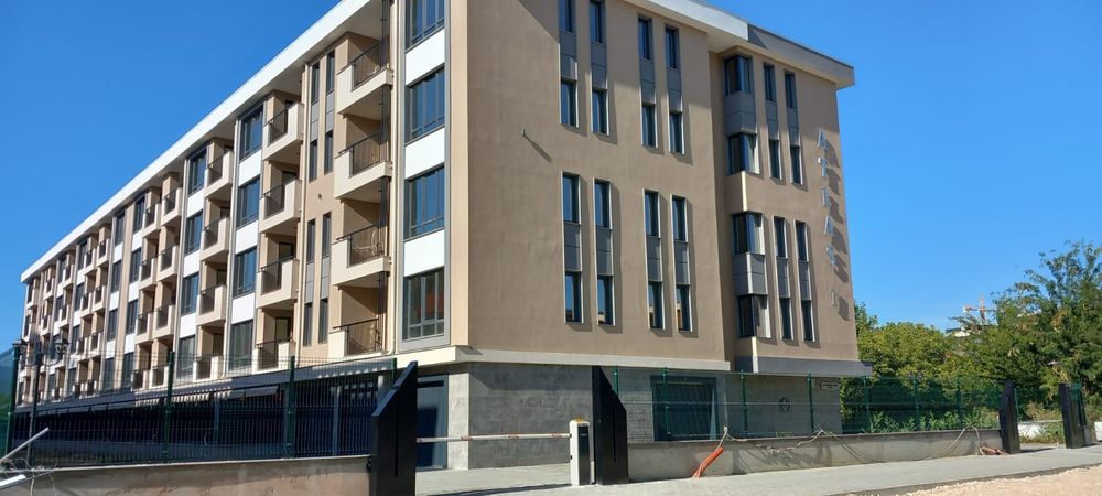 Продавам нов тристаен апартамент с Акт 16