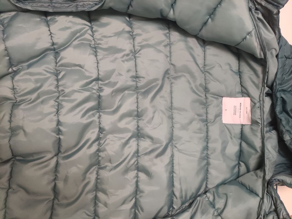 Есенно яке House S