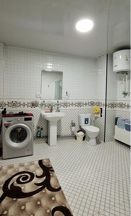 2 xonali kvartira sotiladi