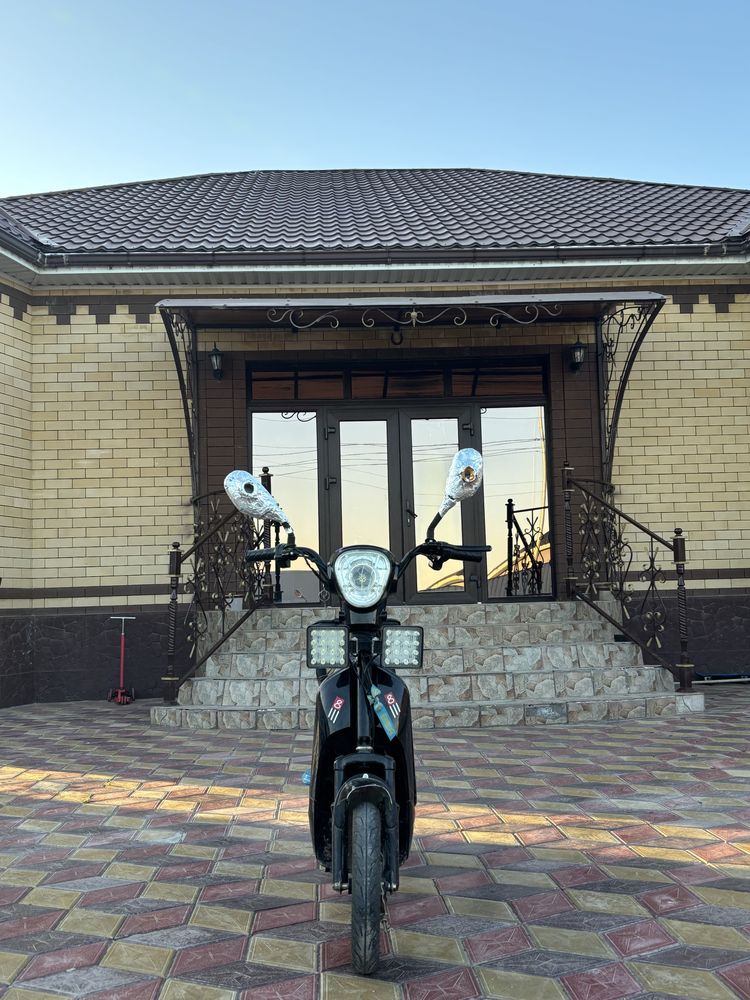 Продается Скутер Sk8
