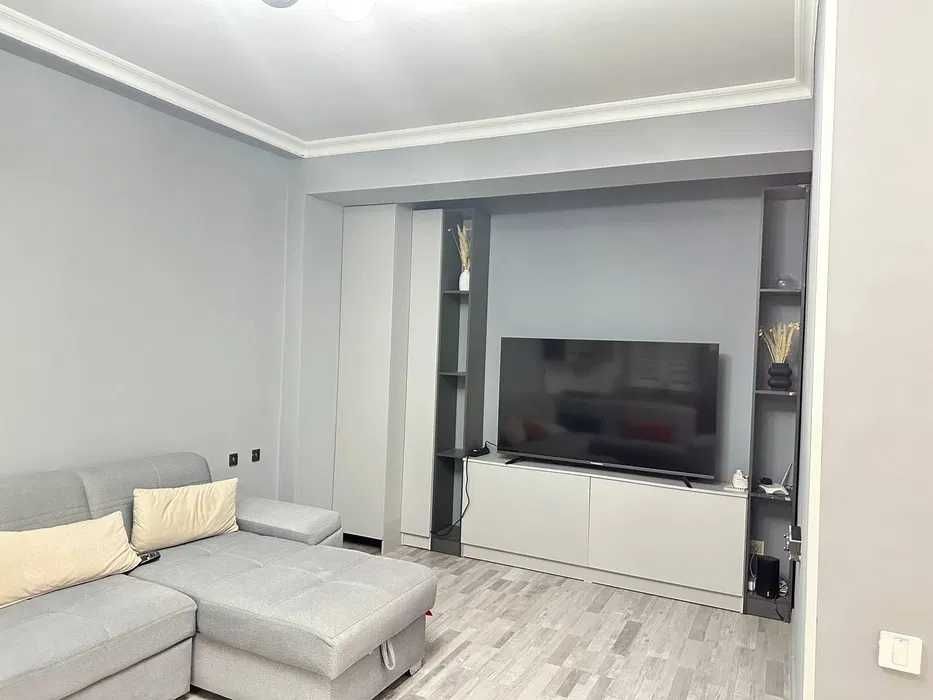 R5! Сдаётся ШИКАРНАЯ Квартира 2/2/9 на Максим Горьком! Метро БИЙ