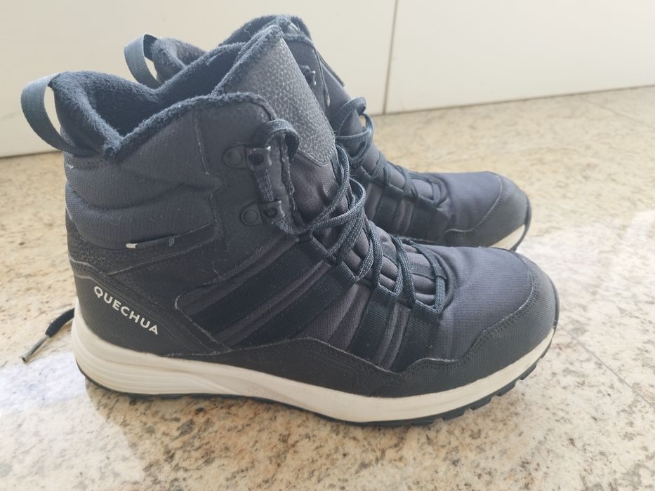 Непромокаем мъжки зимни обувки QUECHUA 

МЪЖКИ НЕПРОМОКАЕМИ ТУРИСТИЧЕС