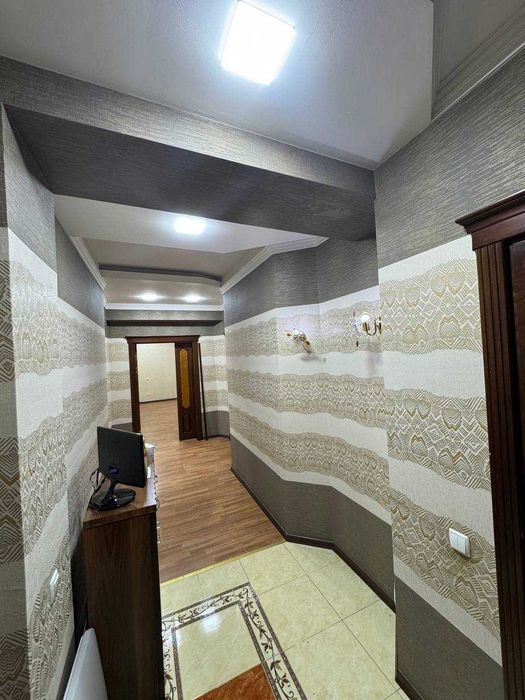 Сдаётся 4-комнатная квартира на Ц1 Японское посольство