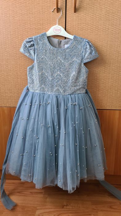 Продам платье для любого праздника