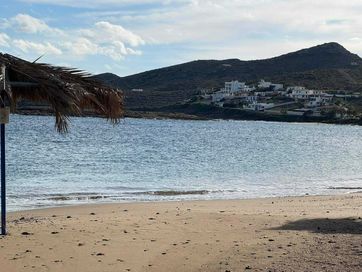 Два парцела близо до плаж Mikrolimano Keratea /предградие на Атина