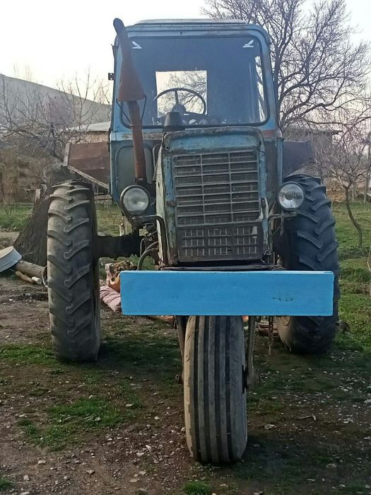 Traktor  MTZ80  1982 yil