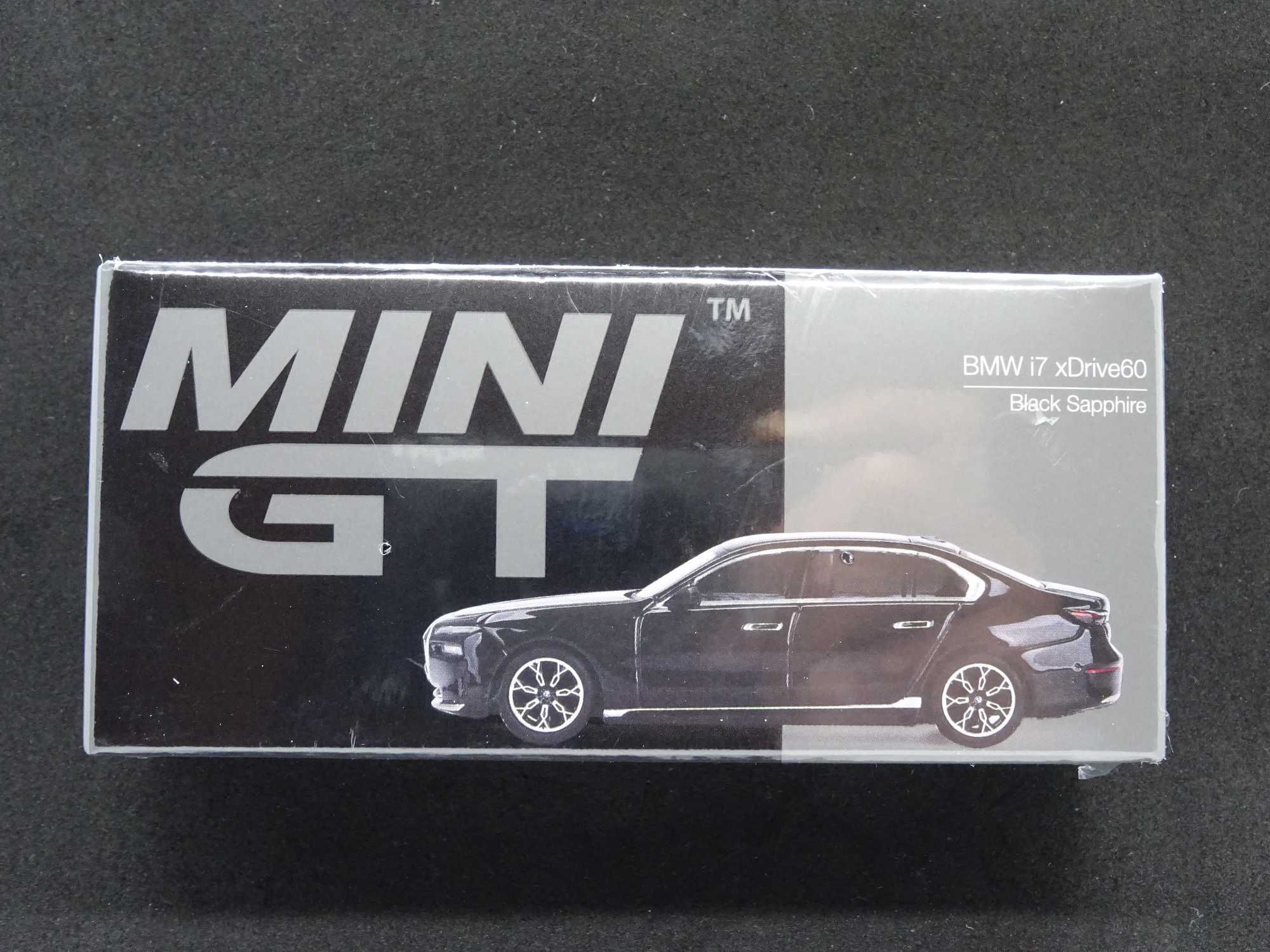 Macheta BMW seria 7 i7 xDrive60 MiniGT 1:64