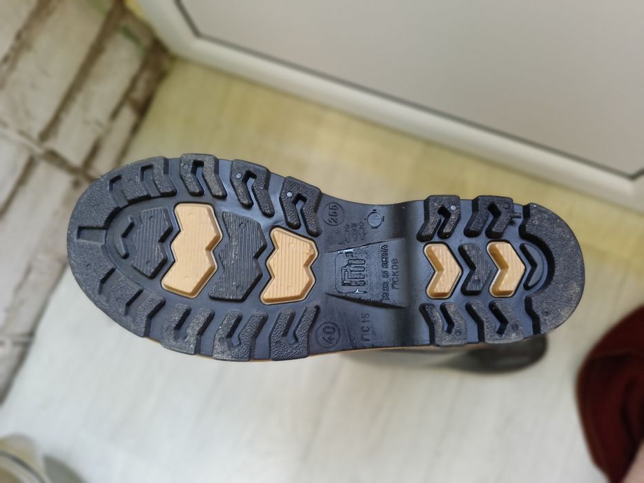 Резиновые сапоги