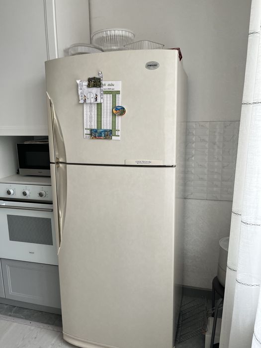 Продам холодильник