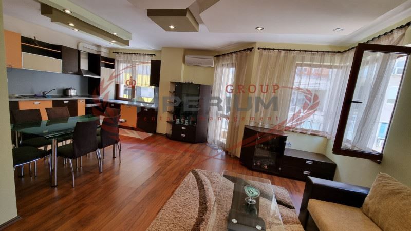 Дава се под наем Двустаен апартамент в Варна, Лятно кино Тракия - 65 кв.м за 612 € - Снимка #1