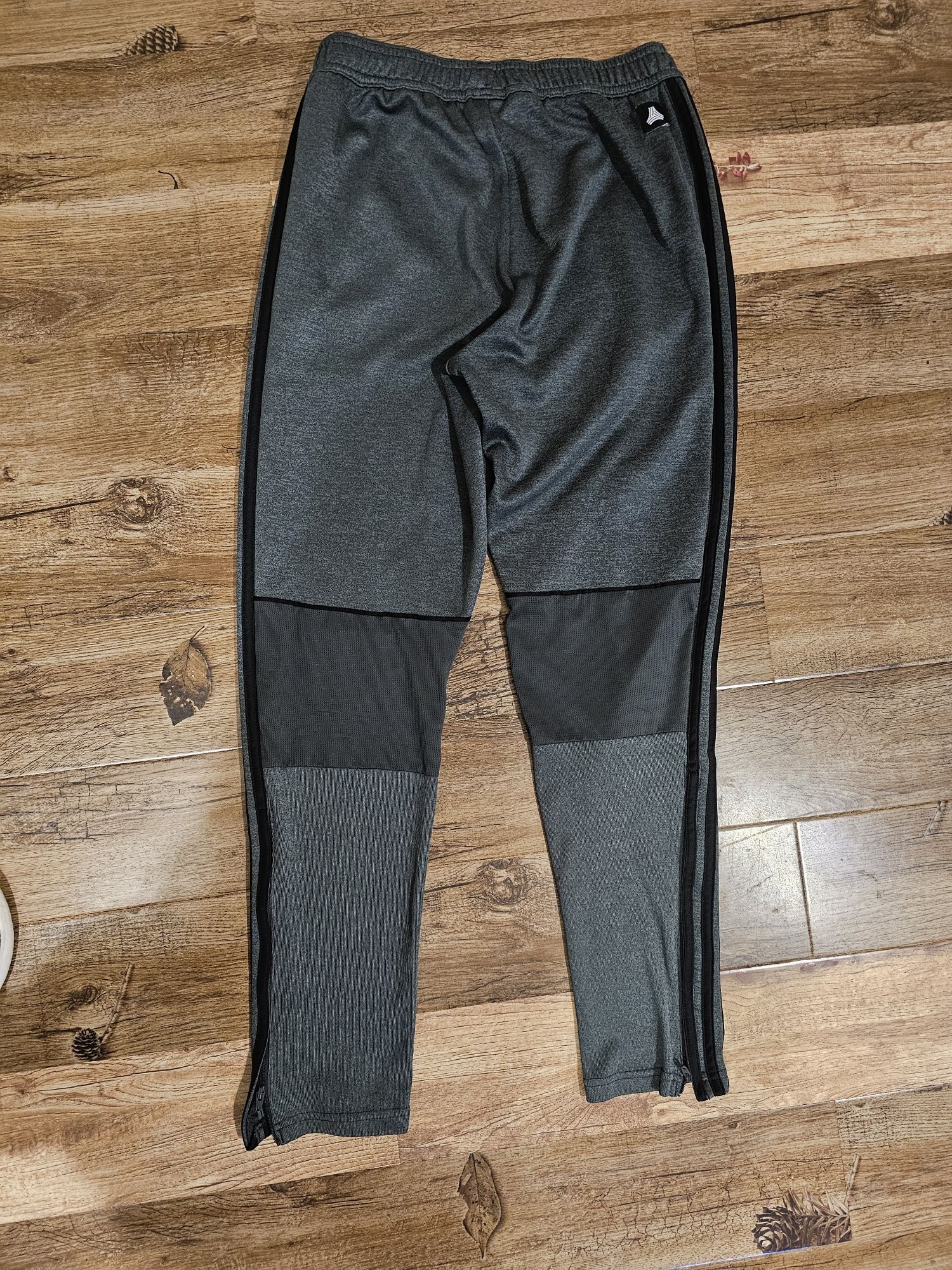 Pantaloni trening Adidas mărimea 164-S