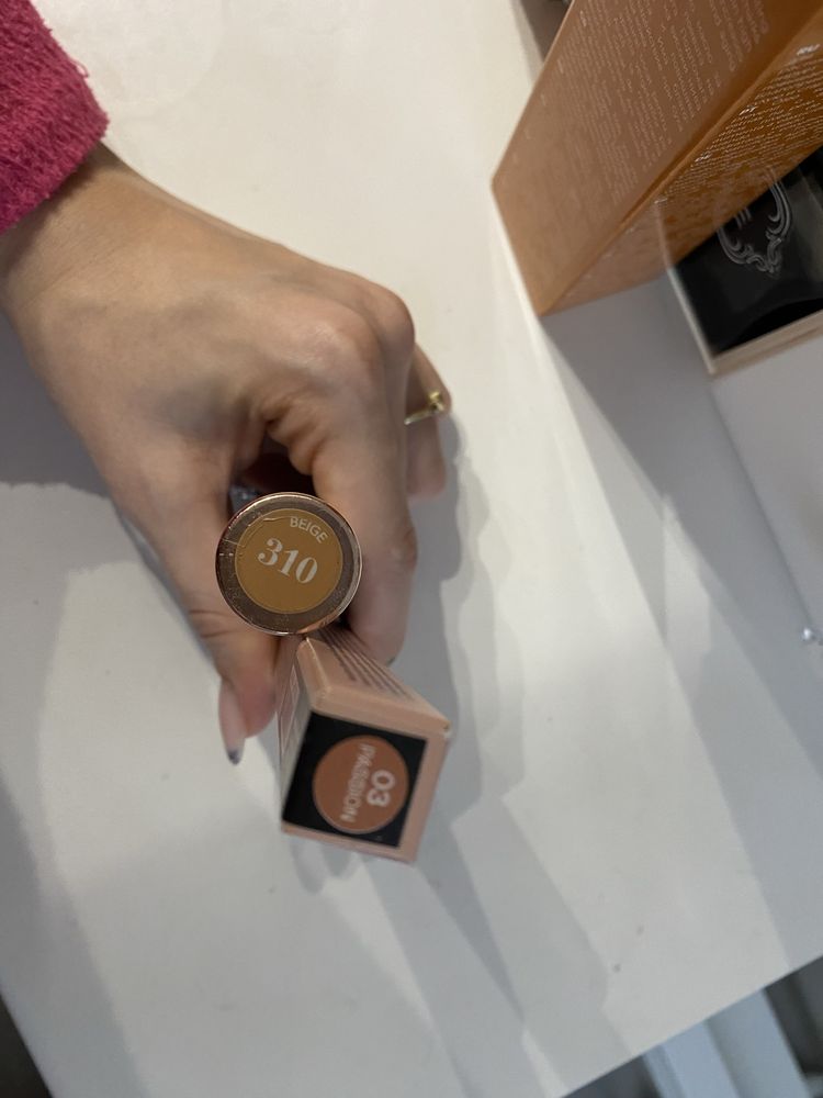 Казметика NL beauty; Bourjois + подарък ролер за коса