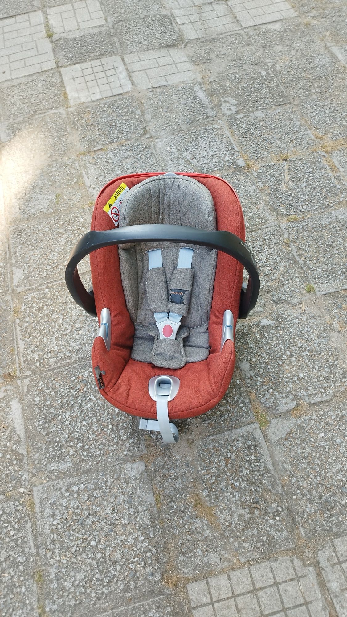 Бебешки кош за кола cybex aton q