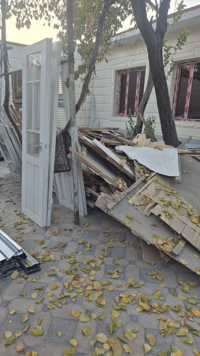 Продаётся дрова из под окон и дверей