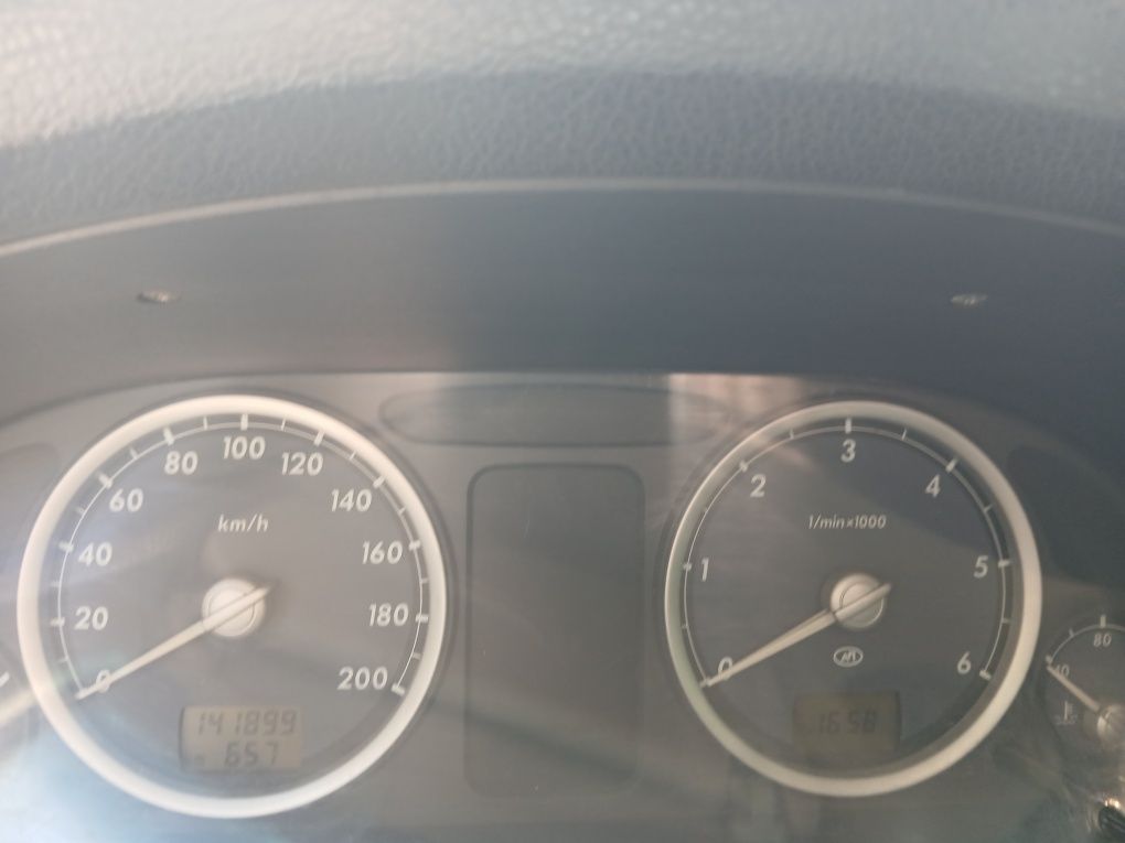 Волга 31105  сотилади