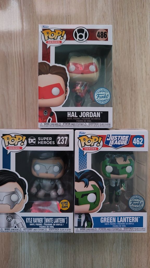 Fugurine Funko Green White si Red Lantern