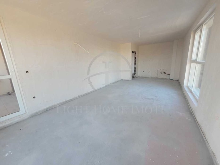 Продава се Тристаен апартамент в Пловдив, Кючук Париж - 99 кв.м за 856 €/кв.м - Снимка #2