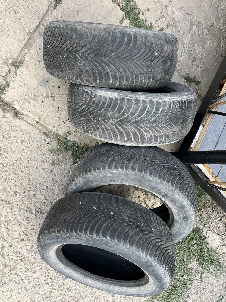 Шины 215/60/R 16