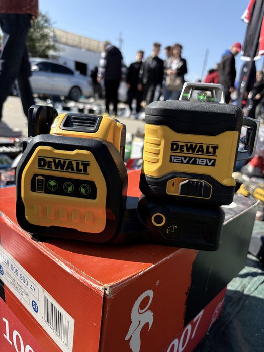 Vând Laser Dewalt DCE089NG18-XJ cu linii verzi