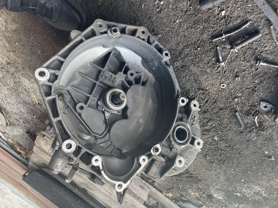 Скростна кутия за opel astra h 1.9 cdti 120 к с 6 скорости