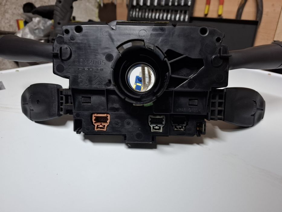 Управление мигачи /COM ЗА ПЕЖО 307