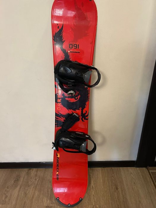 Продам сноуборд с  батинками и сумкой