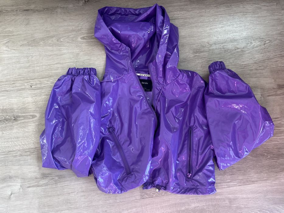 Дамско ефектно, тънко яке на Bershka, Хс/Xs размер