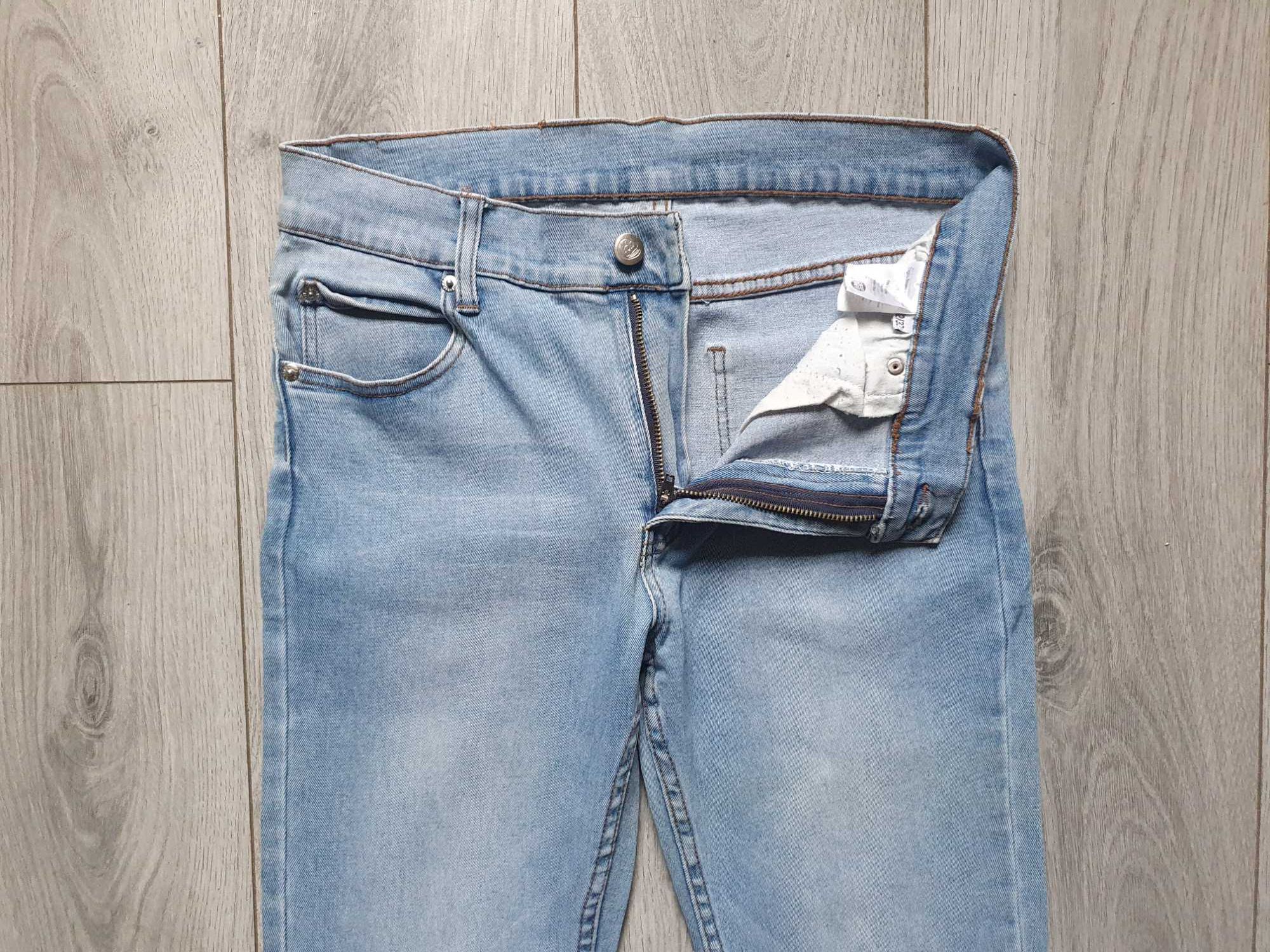 Blugi CHEAP MONDAY "Tight" barbati - Marime W32 L32 (Talie 83 cm)