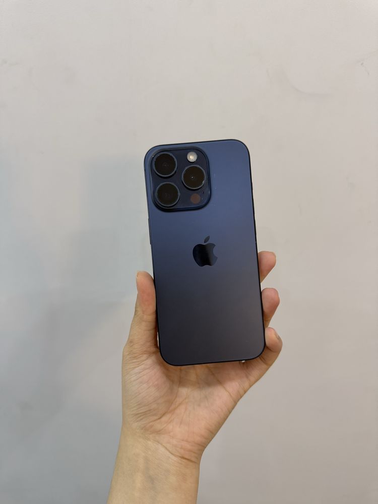 iPhone 15 pro 256 GB