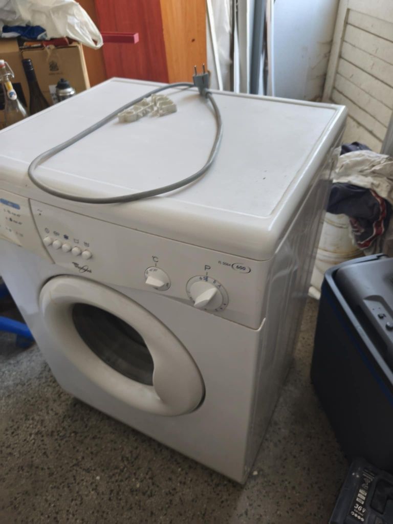 Пералня Whirlpool