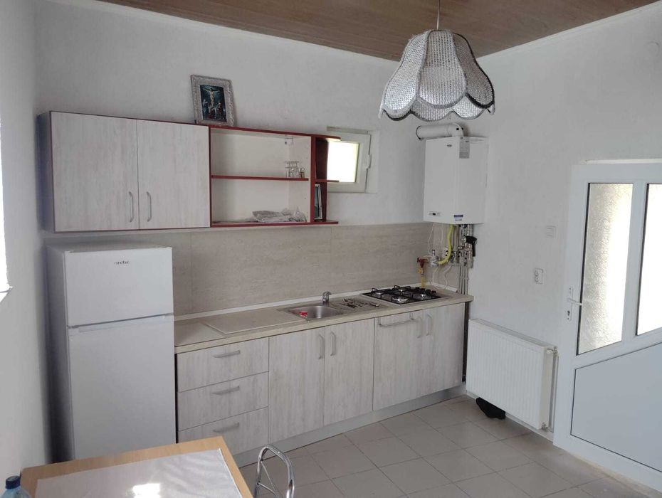 Închiriezi casă în Arad (langa Dinamo)