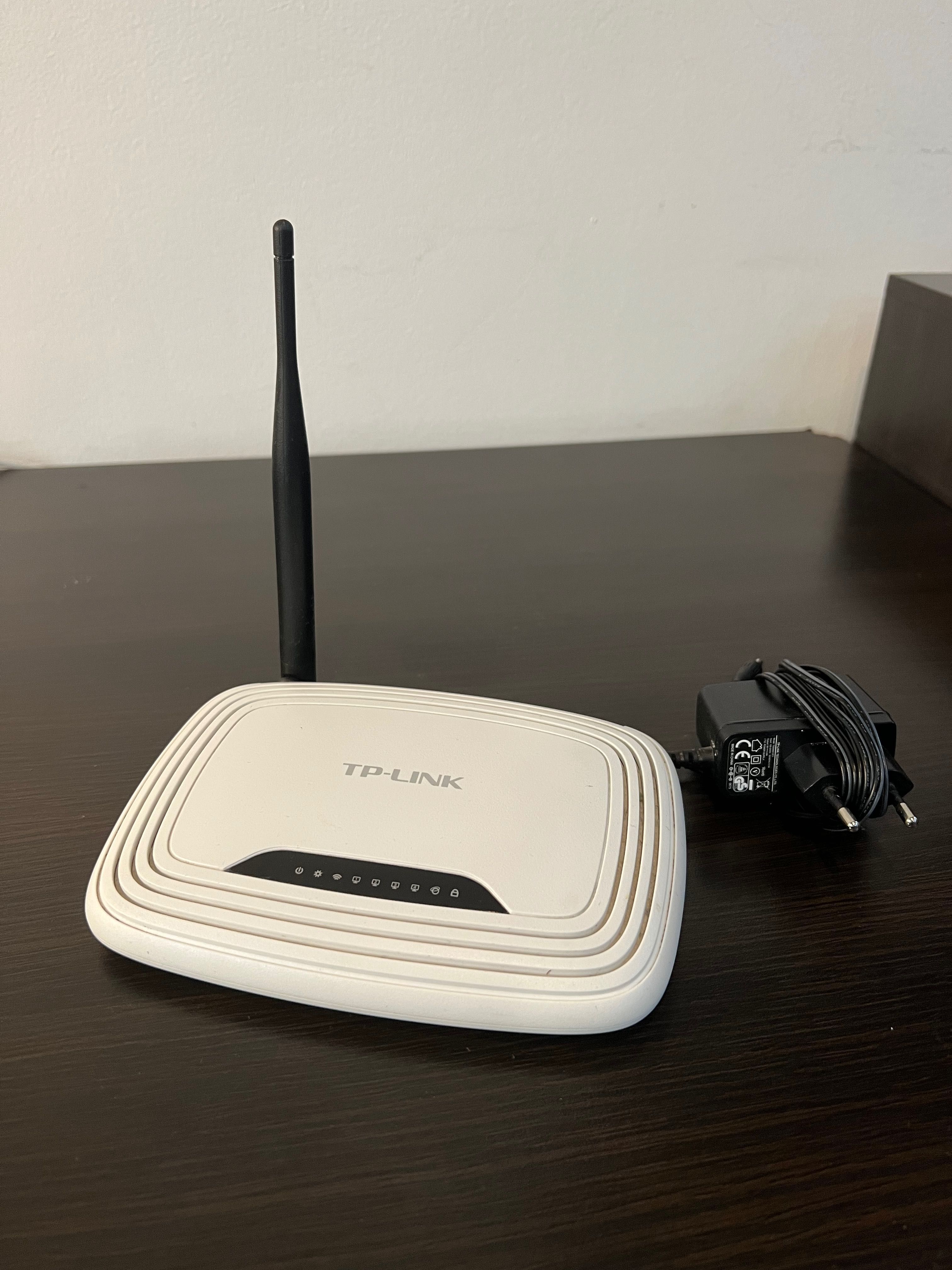 Роутер TP-Link TL-WR740N